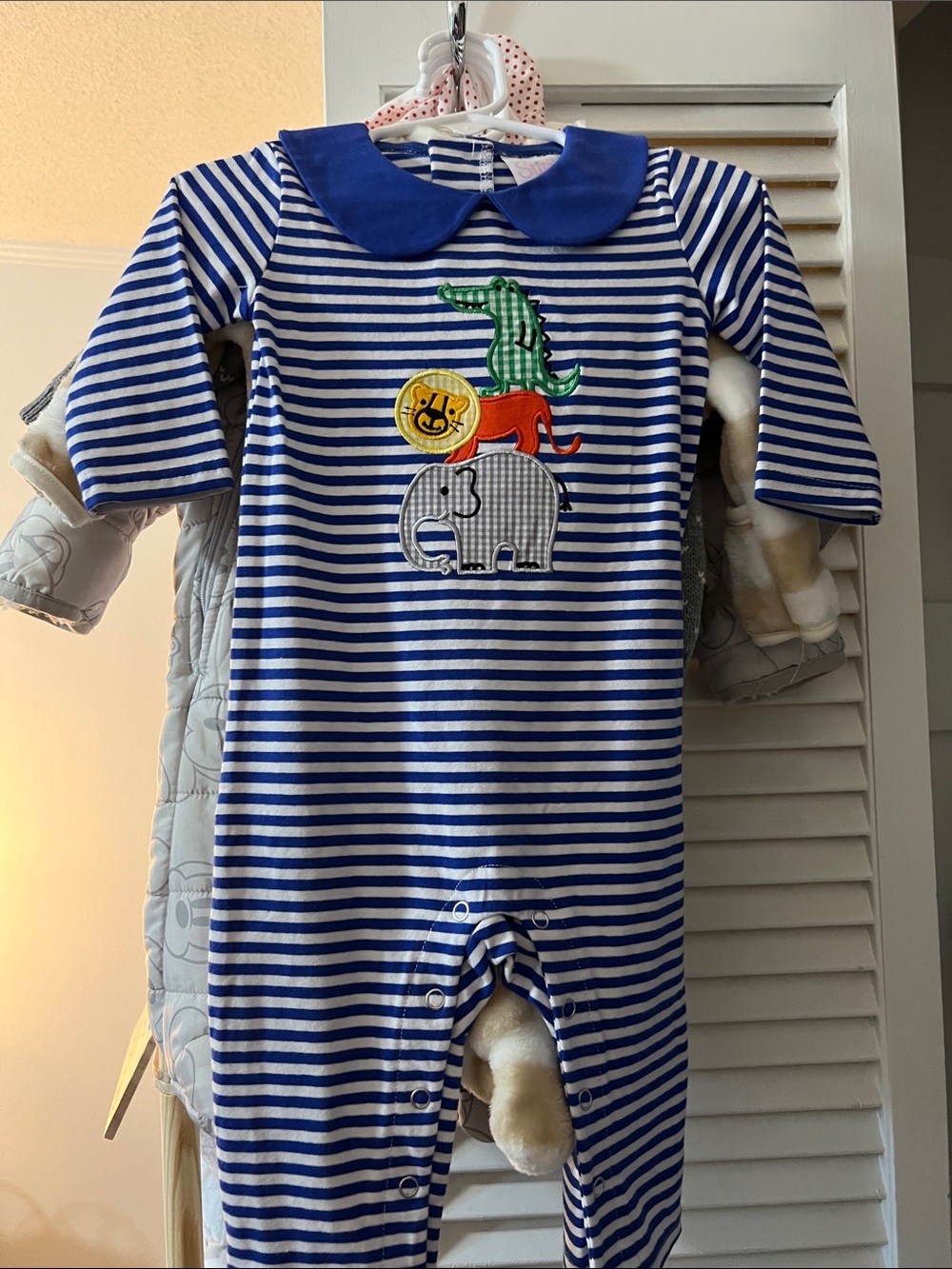 NWOT Stitchy Fish Boys Stripe Outfit Size 6 Months Blue & White, Animals